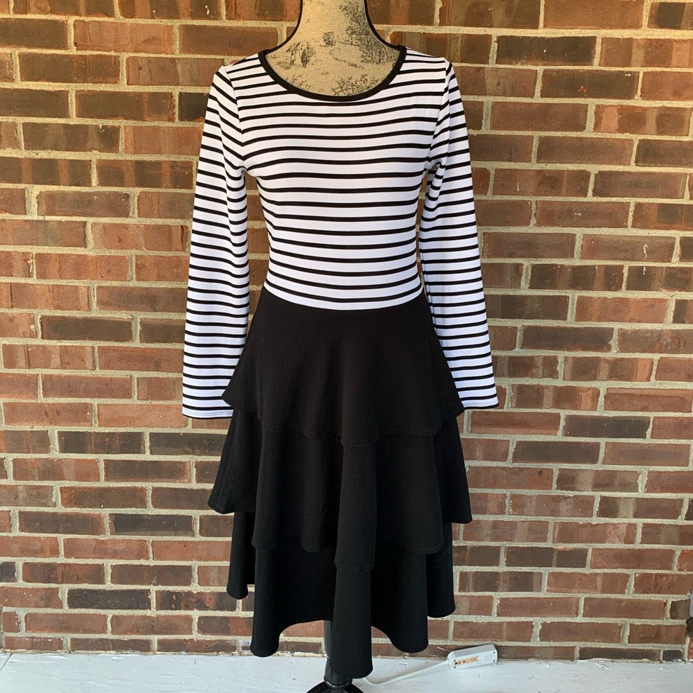 LuLaRoe striped layered 3 tier Georgia dress - Picture 1 of 8